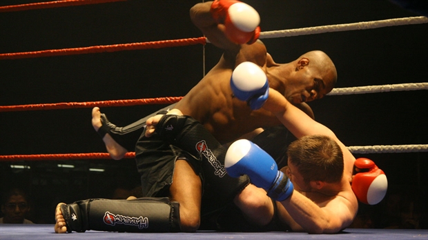 Fight Night en Beauce: Une pesée officielle avant le combat au Centre sportif Lacroix-Dutil