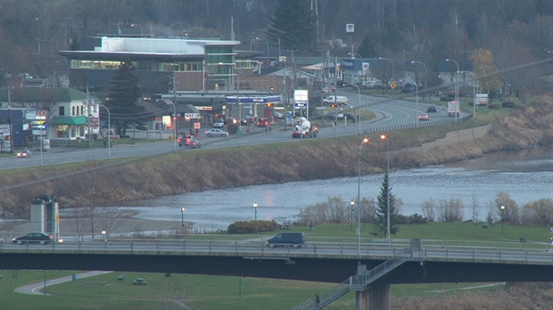 Travaux d'asphaltage sur la route 173 à Beauceville