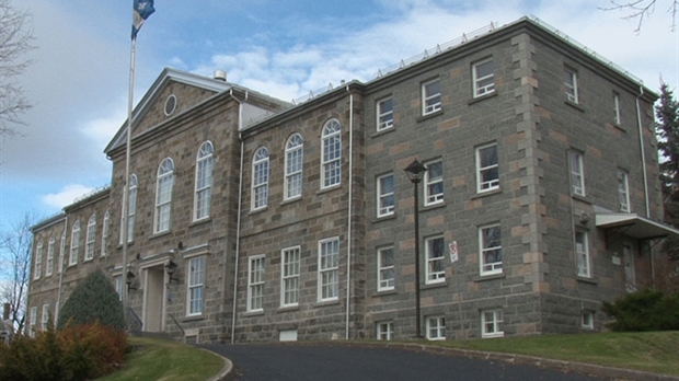 Alain Veilleux devra subir des examens psychiatriques