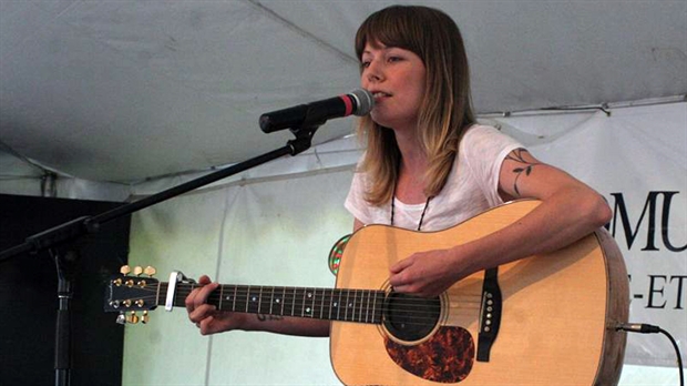 Laurence Hélie travaille fort pour offrir un nouvel album au printemps