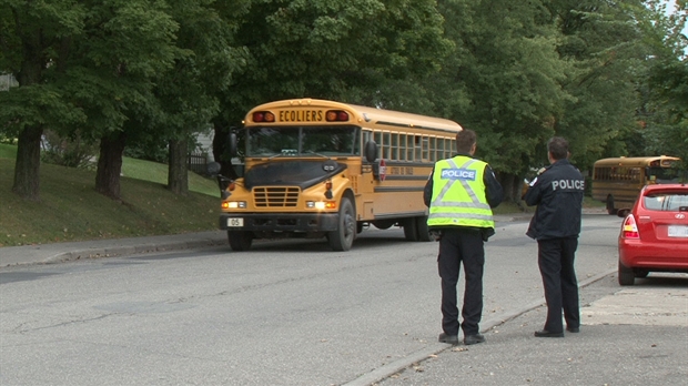 Le Service de police de la Ville de Saint-Georges poursuit ses patrouilles dans les zones scolaires