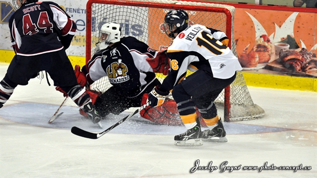 Les Commandeurs s'inclinent en fusillade contre les Grenadiers