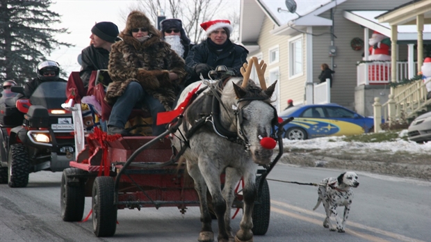 Parade de Noël: Saint-Martin ne craint pas le froid