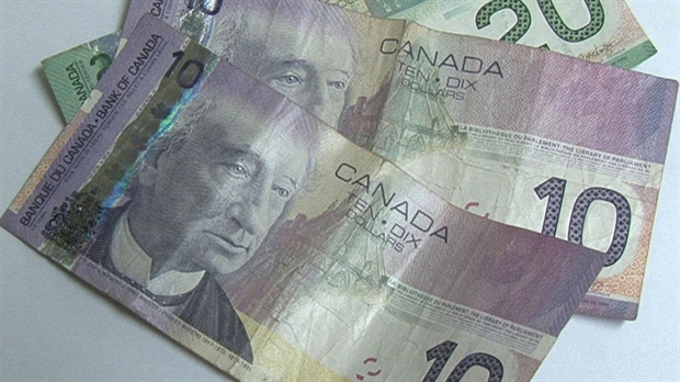 Le salaire minimum au Québec atteindra 10,15 $ l'heure au printemps
