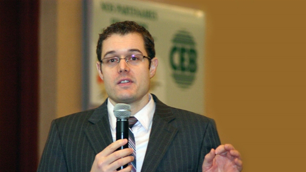 L'économiste Sébastien Lavoie en conférence au déjeuner thématique du CEB