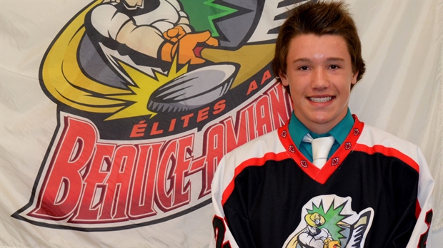 Le bantam et le pee-wee AA des Élites commencent l'année du bon pied