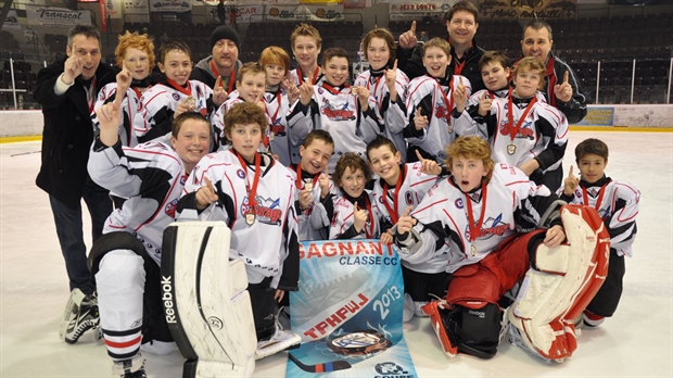 Le Garaga triomphe au Tournoi provincial pee-wee de Jonquière
