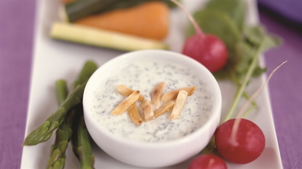 Trempette aux amandes et aux fines herbes