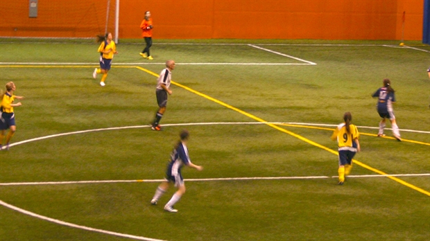 Le U13F du Volcano de Saint-Georges luttera pour une place en séries