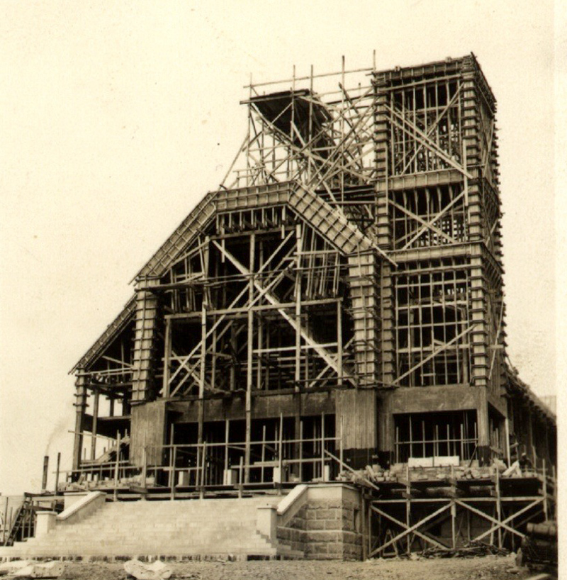 Construction de église l'Assomption en 1950