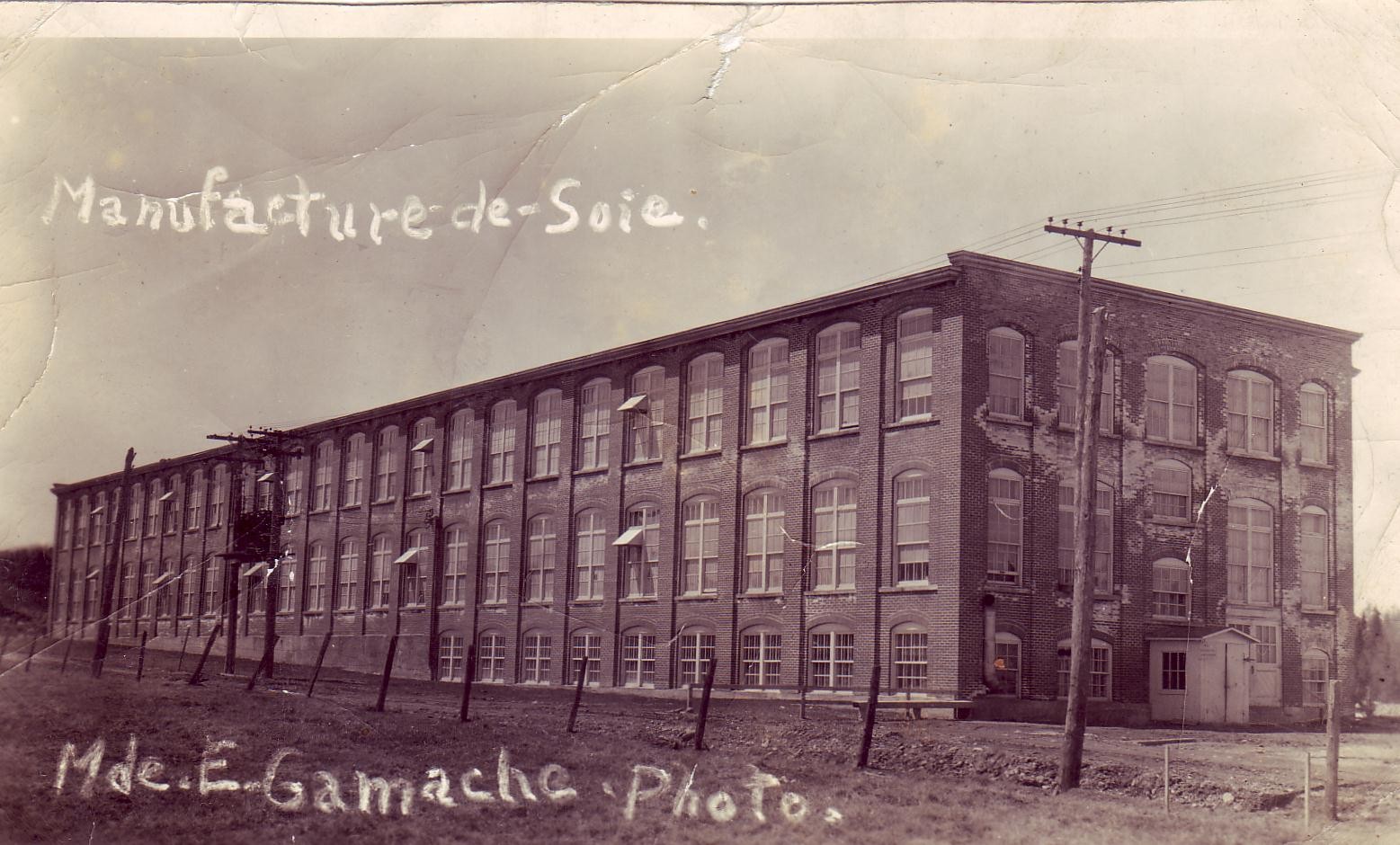 Manufacture de Soie (Dionne Spinning)  (Photo Claude Gilbert).