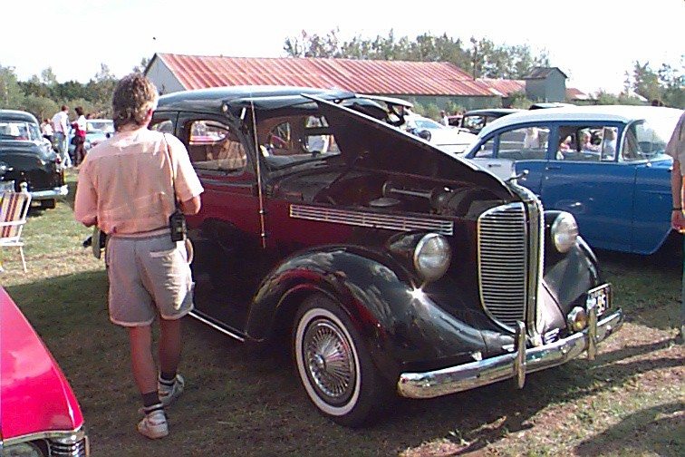 Exposition de voitures antiques en 1998