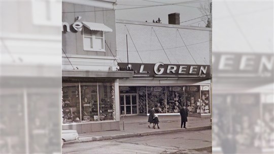 Le magasin A.L. Green, premier escalier roulant à Saint-Georges