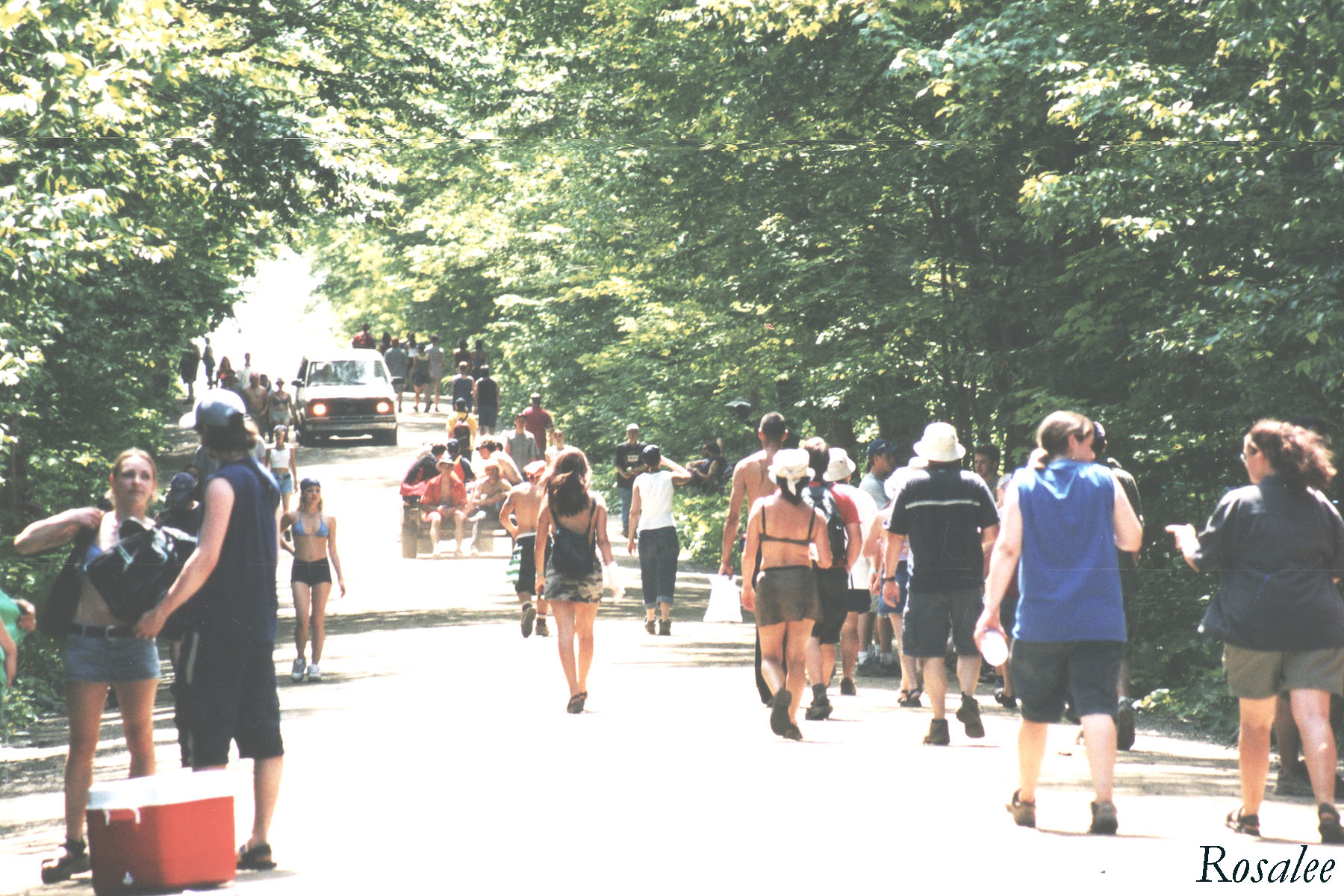 On marche à Woodstock!