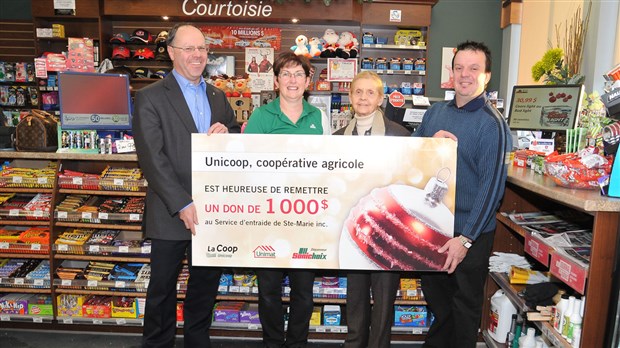 Unicoop offre un don de 1000$ au Service d’entraide de Sainte-Marie