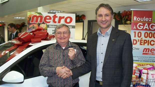 Jean-Claude Pelchat remporte une Hyundai Accent 2014 de chez Hyundai Beauce