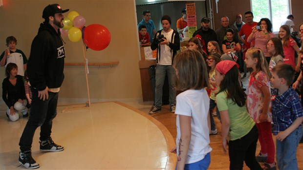 Davy Boisvert fait danser les familles à Saint-Martin