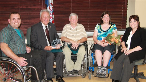 Saint-Georges honorée pour son accessibilité architecturale aux personnes handicapées 