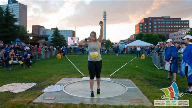 Championnats canadiens d’athlétisme : Julie Labonté conserve ses titres à Moncton