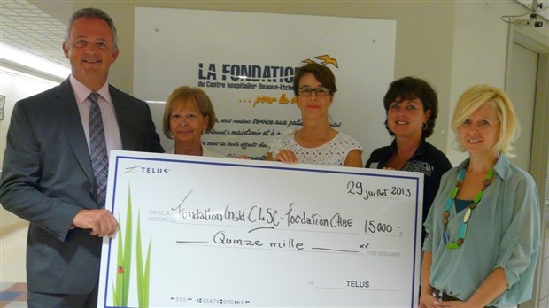 Telus donne 15 000$ pour les enfants du CSSS de Saint-Georges