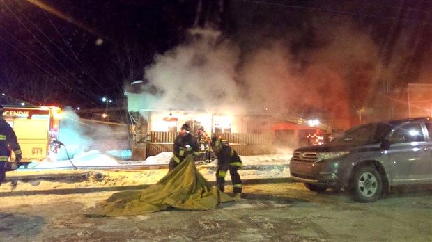 Un incendie ravage le Jackson café 