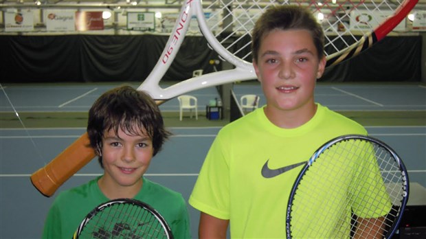 Philippe Poulin l'emporte dans le classe AA lors du dernier tournoi du Tennis Régional de Beauce