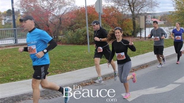 Photoreportage la Beaucerun 2014: Le Départ 325 clichés