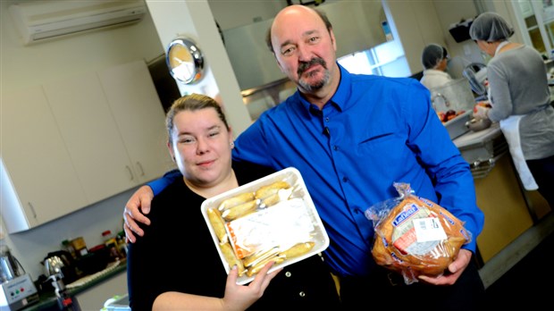 Une épicerie à 100 $ pour quatre personnes, un défi difficile à relever