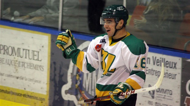 Le hockeyeur Maxime Tanguay est échangé à Trois-Rivières
