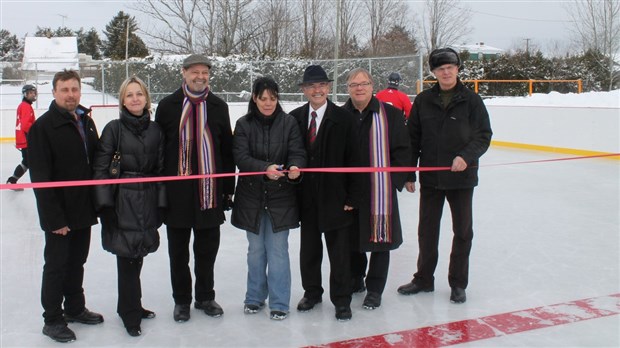 Inauguration de la nouvelle patinoire à Saint-Alfred