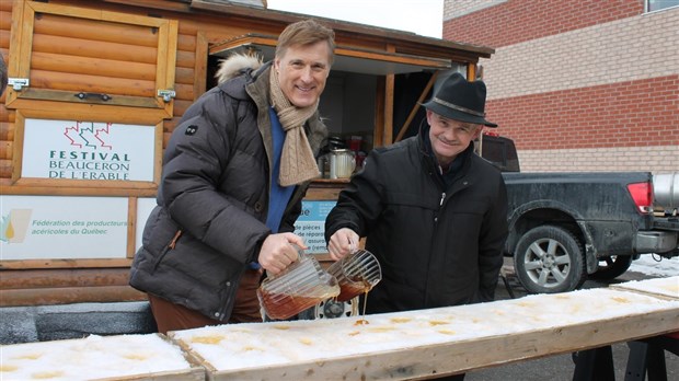 Festival beauceron de l’érable : coulée de tire avec Maxime Bernier