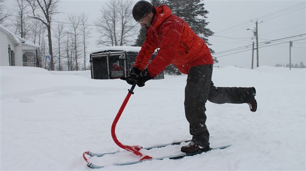 MF Aventure présente la « trottinette des neiges » au Club Rendez-vous