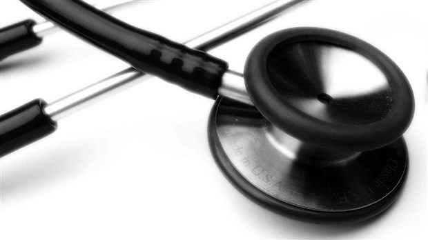 EN BREF | Le Dr Claude Pomerleau pratique toujours la médecine