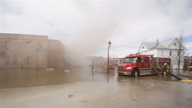 Le bar le Freddy’s de Sainte-Marie endommagé par les flammes