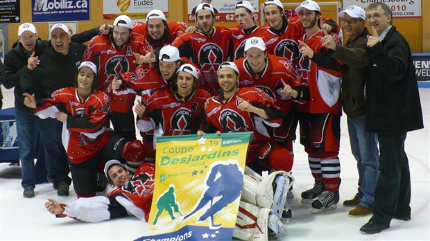 Le Beauce Mitsubishi Junior A remporte la Coupe Desjardins