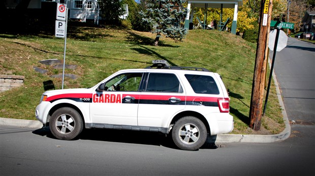 Ville de Saint-Georges : contrôle d’infractions en stationnement et processus d'appel d’offres pour le quai Pinon