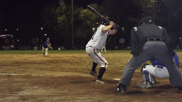 Les Jarrets Noirs s’inclinent à Sainte-Foy