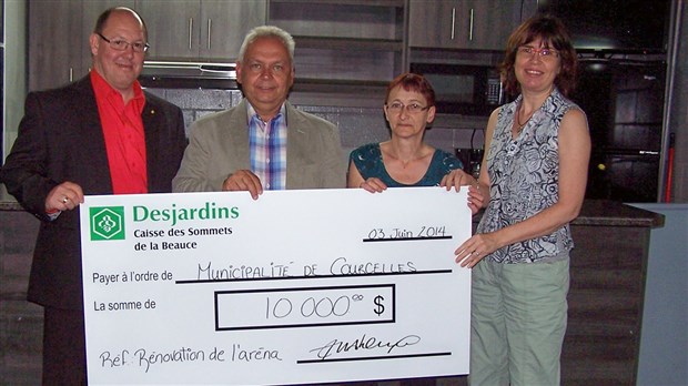 Un montant de 10 000 $ à la Municipalité de Courcelles pour rénover son aréna