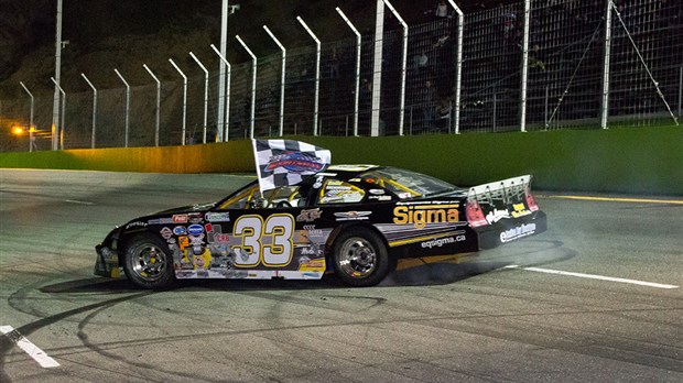 Philippe Poulin s’illustre à l’autodrome chaudière de Vallée-Jonction