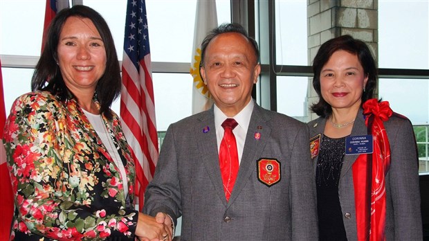 Des Georgiens ont rencontré le président de Rotary International à Québec