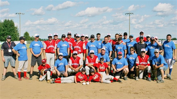 Les Anciens Canadiens inaugurent le nouveau stade de baseball de Saint-Frédéric