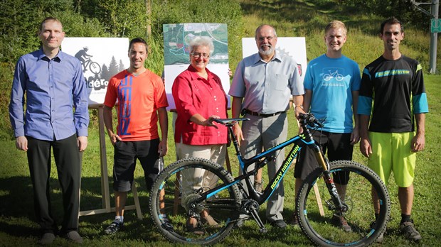 Inauguration de nouveaux sentiers de vélo de montagne au Centre de ski de Saint-Georges
