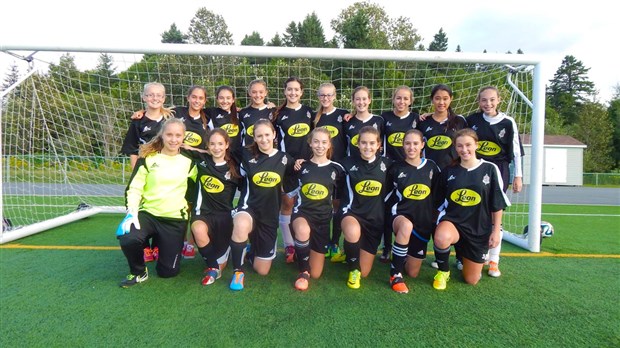 L’équipe de soccer féminine l’Ascalon U14 s'incline à la Coupe DuProprio