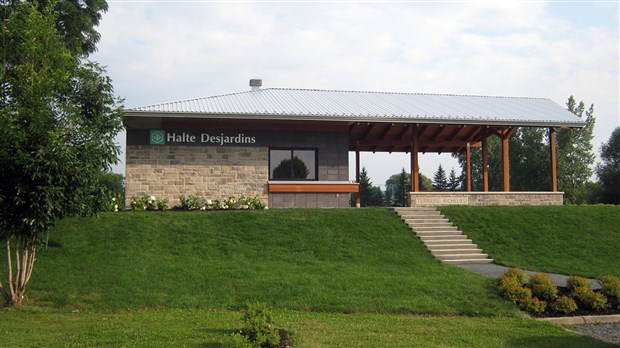 Le projet de la Halte Desjardins de Saint-Joseph honoré au gala Cecobois