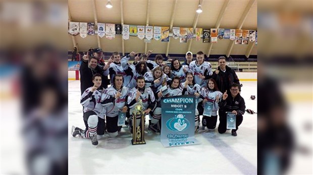 Le Garaga de Saint-Georges Midget B2 champion au Tournoi provincial de Saint-Gilles