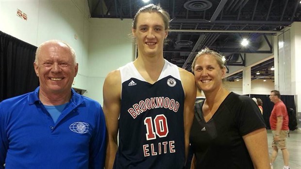 Un géant beauceron évoluera dans la NCAA au Basketball