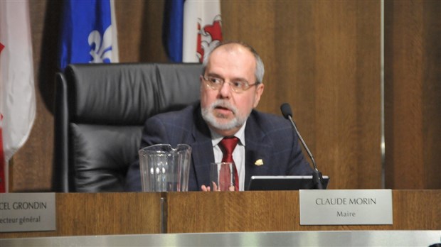 Les élus adoptent des prévisions budgétaires de 4,26 M$ pour 2016 lors du dernier conseil de ville