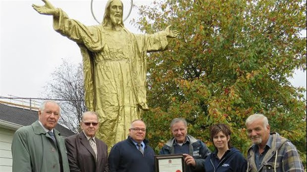 Un citoyen de Beauceville offre une seconde vie à la statue du Sacré-Coeur