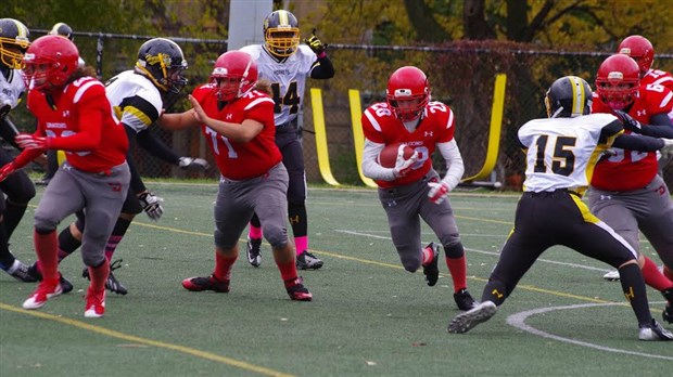 Les Dragons Midget AAA surprennent les Hornets et passent en demi-finale