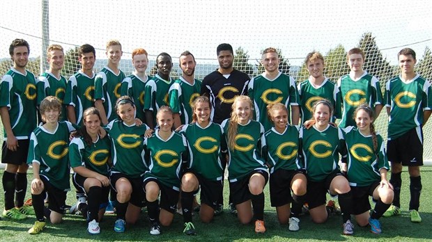 L'équipe de soccer mixte des Condors est vaincue en demi-finale